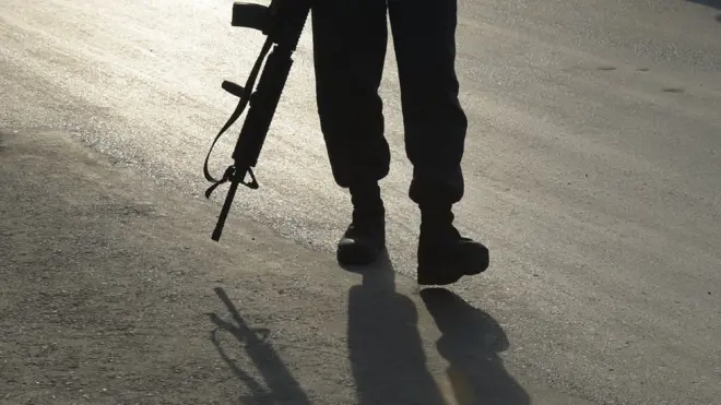 پولیس د دغو انسان تښتوونکو د نیولو خبره په داسې حال کوي چې دې شپو ورځو کې کابل ښاریان د جنایي جرمونو له ډیریدو اندیښمن دي.