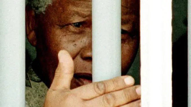 Pirezedaantii Duraanii Afirkaa Kibbaa Nilsen Maandellaa, mana hidhaa keessatti