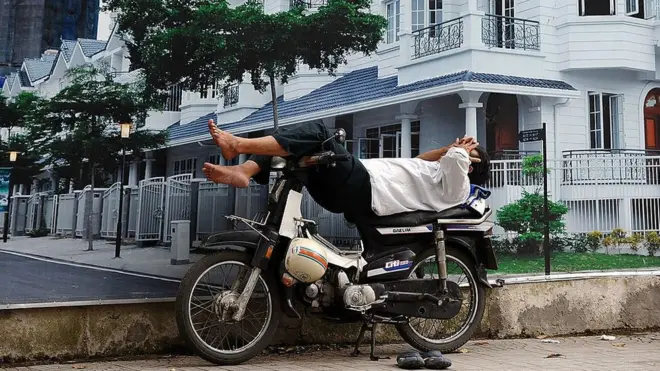 Ý kiến thảo luận trong Bàn tròn thứ Năm cho rằng, nhiều người làm giàu nhờ bất động sản là do có sự 'lũng đoạn chính sách' ở Việt Nam.