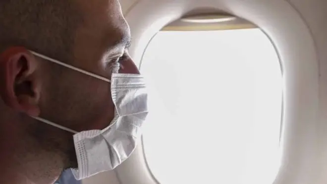 Sekitar 17.000 pesawat diparkir di berbagai bandara di dunia.