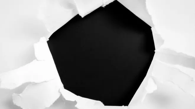 Aristóteles se fue metiendo en el hueco negro de la nada... aunque para él era imposible.