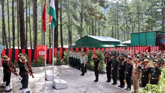 భారత్, చైనా సైన్యాలు