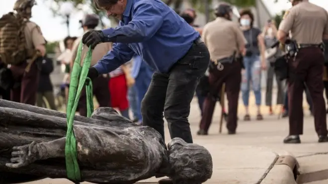 Kiristoofar Kolambas US'tti gariin yoo faarsuun kuun ammoo nijibbaani