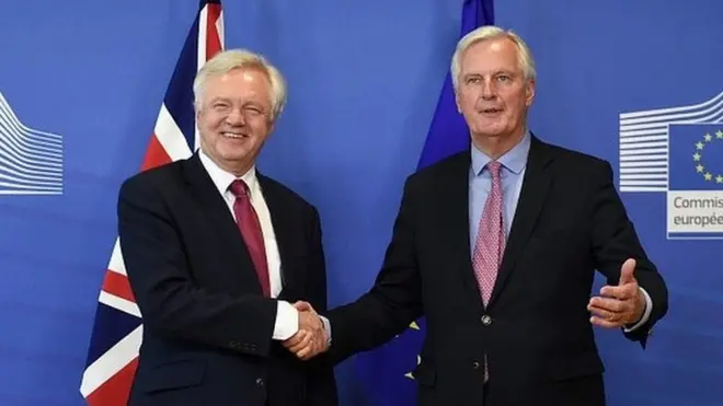 Дэвид Дэвис (слева) и Мишель Барнье