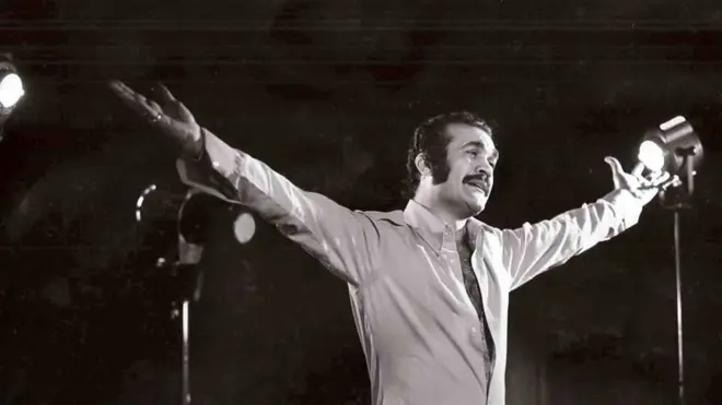 فریدون فرخزاد