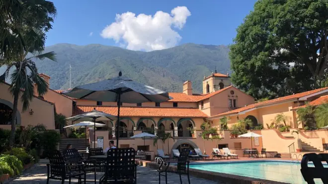 La casa club del Caracas Country Club, diseñada por el arquitecto estadounidense Clifford Charles Wendehack.