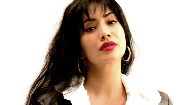 La actriz mexicana Maya Zapata en el papel de Selena Quintanilla.