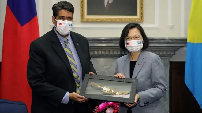 台灣總統蔡英文與帛琉總統惠恕仁