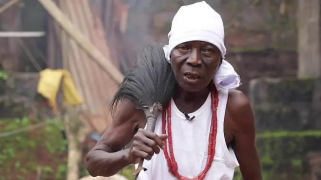 Dans certaines régions du Nigeria, les "faiseurs de pluie" sont tenus en haute estime. Mais ont-ils vraiment le pouvoir de contrôler le temps?