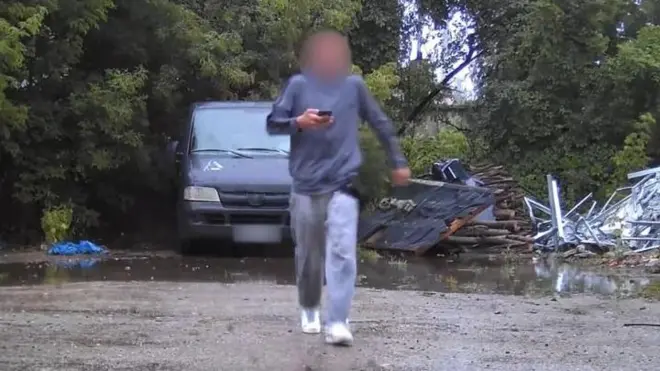 "Vlad" alikuwa chini ya uangalizi alipoweka bomu kwenye gari.
