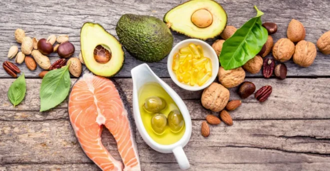 بي۱۲ویټامین زموږ د عصبي سیستم د فعالیت لپاره خورا مهم دی، دا د وینې حجرو په روغ ساتلو کې مرسته کوي او ورسره د بدن د معافیت پر سیستم هم اغېز کوي