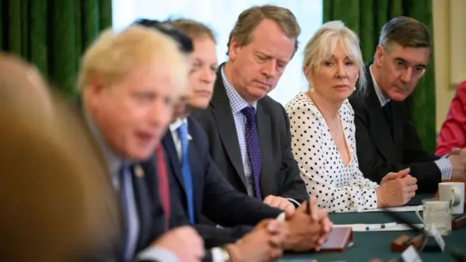 Waxaa durba bilaabmay tartanka hogaanka xisbiga conservative