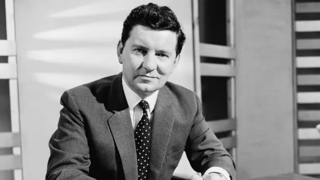 ريتشارد بيكر أول مذيع نشرة أخبار تلفزيونية في بي بي سي