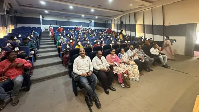 'या सोहळ्याच्या फोटोमधले चेहरे न झाकता आहे असेच फोटोपोस्ट करणे ज्या दिवशी सहजशक्य झालेले असेल त्या दिवशी आपल्यातली मानवता जिंकली असेल.'