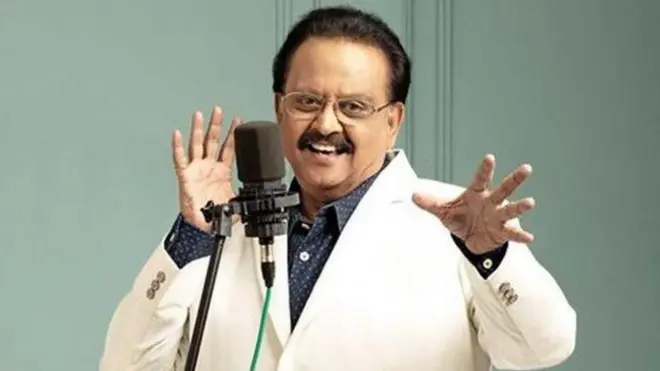 Ko‘krak uchlarini ko‘rib turgan surat