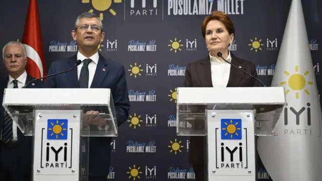 Özel ve Akşener