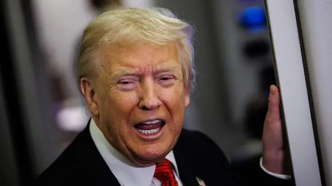 डोनाल्ड ट्रंप