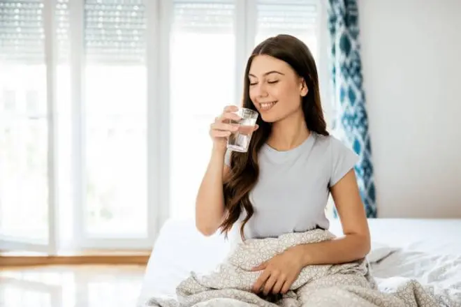 ਪਾਣੀ ਪੀਂਦੀ ਮਹਿਲਾ ਦੀ ਸੰਕੇਤਿਕ ਤਸਵੀਰ 