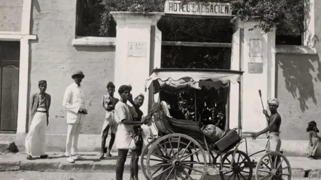 పుదుచ్చేరి, తమిళనాడు సరిహద్దు గ్రామం