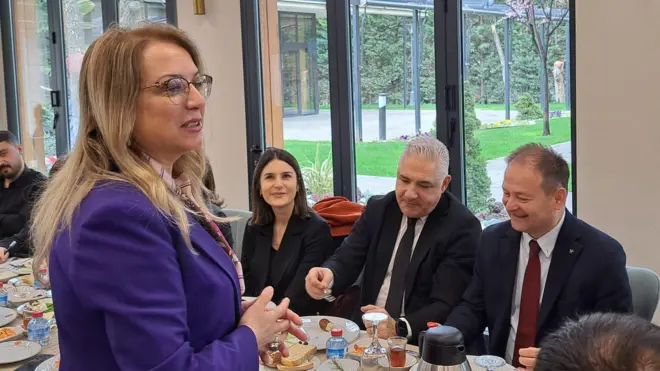 MHP Grup Başkanvekili Filiz Kılıç, parlamento muhabirleriyle Meclis'te bir araya geldi, gündeme ilişkin soruları yanıtladı.