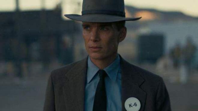 کیلین مورفی به خاطر بازی در فیلم اوپنهایمر اولین جایزه اسکار خود را در بخش بهترین بازیگر نقش اول مرد دریافت کرد