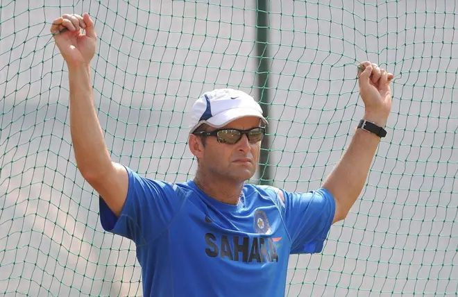 ගැරී ක්ර්ස්ටන්ගේ ඡායාරූපයකි