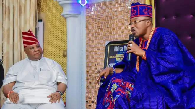 Oluwo àti Ademola Adeleke 