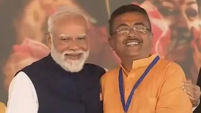 नरेंद्र मोदी, शुभेंदु अधिकारी