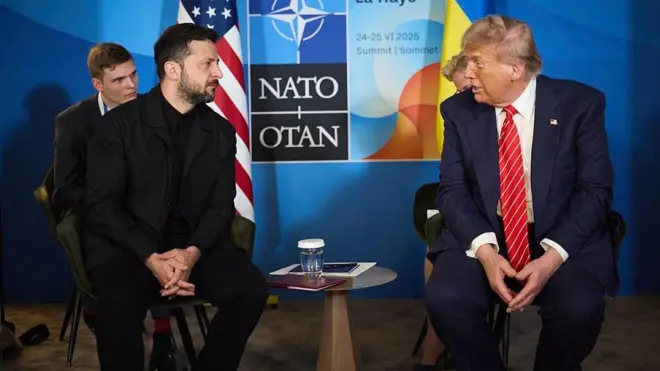 Владимир Зеленский и Дональд Трамп на саммите НАТО