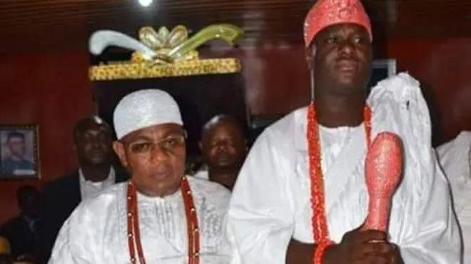 Ooni Ile Ife ati Deji Akure
