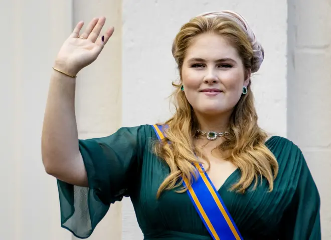 Üniversiteye başlayan Hollanda Prensesi Amalia güvenlik nedeniyle evi terk edemiyor