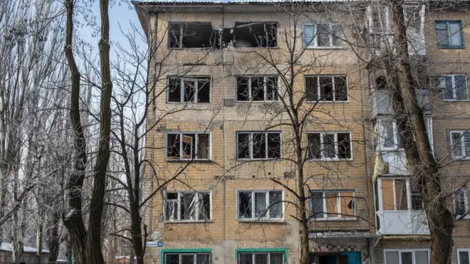 Авдіївку обстрілюють вже шостий день