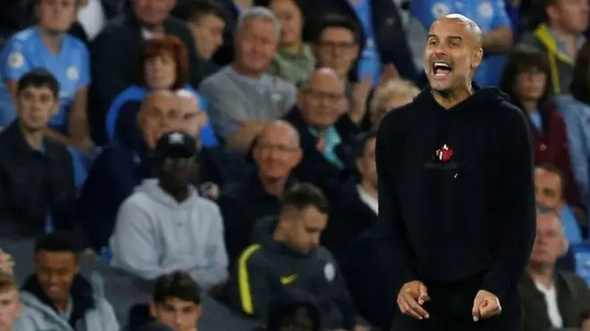 غوارديولا تعرض لانتقادات من المشجعين