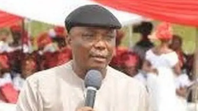 Pete Nwaoboshi bụ nwaazụ Gọvanọ chịbụrụ Delta Steeti bụ James Ibori