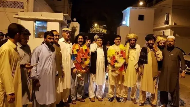 محسن داوڑ اور علی وزیر کو جمعے اور سنیچر کی درمیانی شب ہری پور سینٹرل جیل سے ضمانت پر رہا کیا گیا