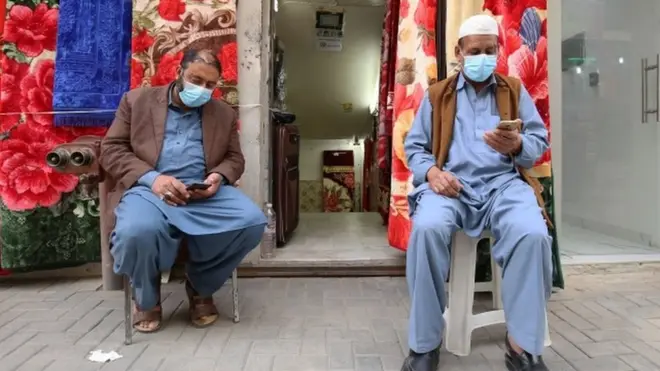 ኣፎምን ኣፍንጨኦምን ዝዓበሱ ነጋዶ