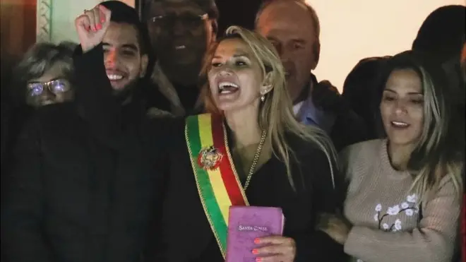 Áñez habló desde el Palacio Quemado.