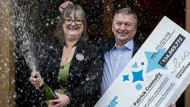 فرانسس اور پیٹرک کونولی 30 سال قبل کاؤنٹی ڈاون کے مویرا سے ہارٹل پول منتقل ہو گئے تھے۔