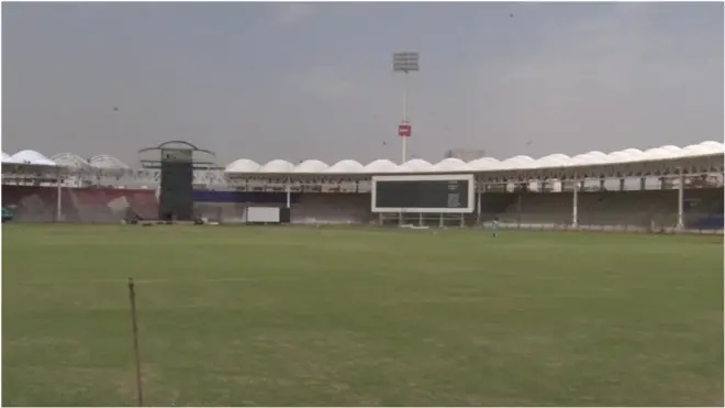 پاکستان د خپل مخکښ شل اوريز ليگ ټولې لوبې له لاهوره کراچۍ ته واړولې، دليل او امنيتي گامونو ته يې کتنه کوو.