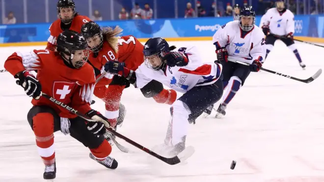 남북 단일팀은 10일 스위스를 상대로 단 8개의 유효 슈팅을 기록했다