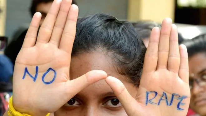 નો રેપ સાથે મહિલાની તસવીર