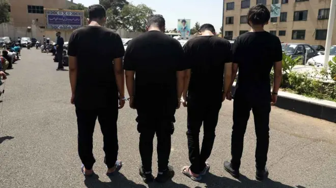 دستگیری آتش‌زنندگان مدرسه