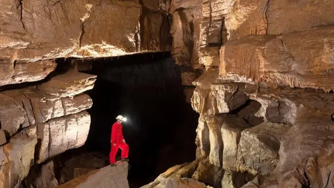 لماذا تعتبر الكهوف أفضل مكان لتدريب رواد الفضاء؟