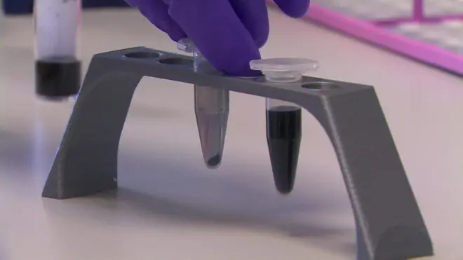 تقنيات لاستخلاص المعادن الموجودة في النفايات الإلكترونية