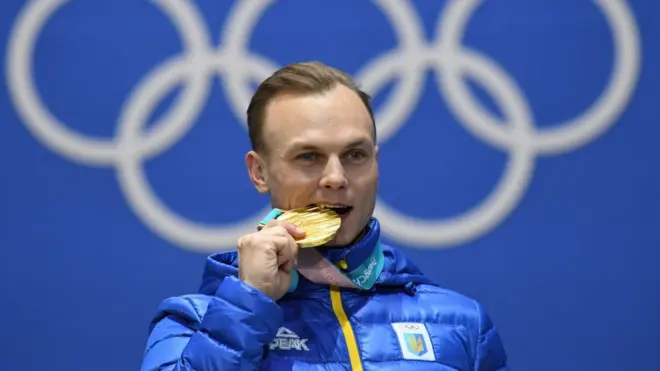 У світі на медаль Олександра Абраменка чекали