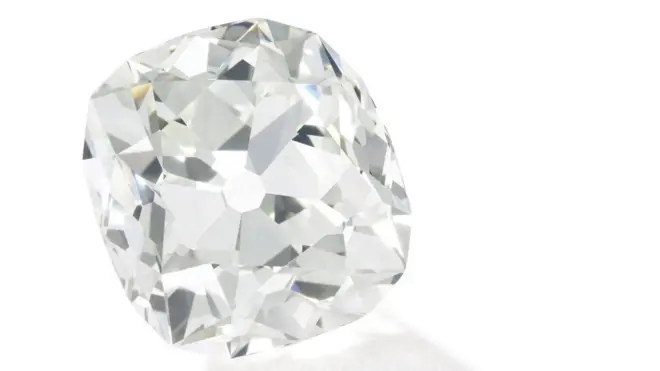 Діамант буде продано на аукціоні 7 липня