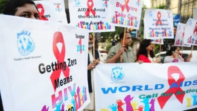 اېکسپرېس ټرېبيون د پاکستان له دولتي ادارو سره د ایډز ۱۸۵۰۰ مثبتې پېښې ثبت شوي دي