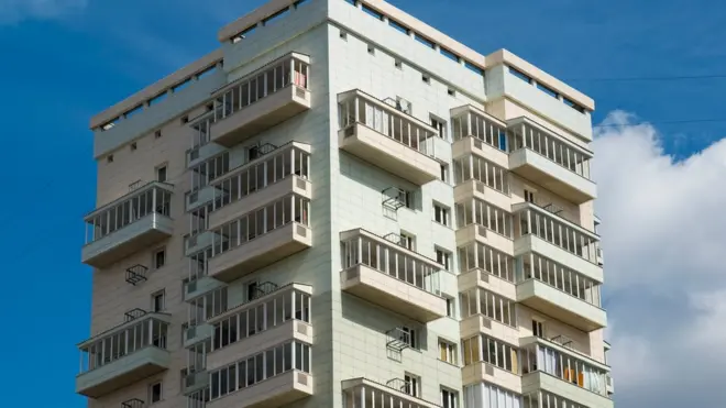 Многоэтажка