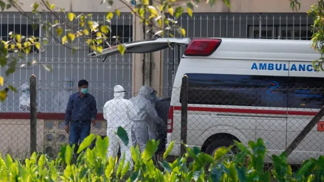 ကူမင်းလေဆိပ်က လိုက်ပါလာသူကို ဝူဟန်ဗိုင်းရပ်စ် သံသယလူနာအဖြစ်စတွေ့