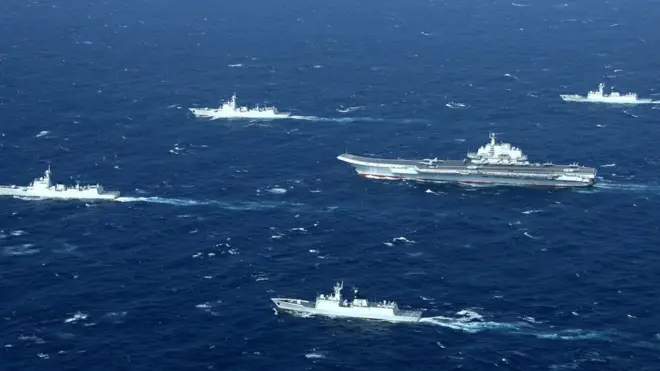 Cina mengerahkan kapal induk Liaoning dalam latihan militer di Laut Cina Selatan, pertengahan Desember 2016.